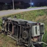 Sletio sa puta: Prevrnuo se kombi Amadeus benda (Foto)
