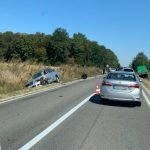 Hronika: Udes kod Bijeljine, kombi i automobil u kanalu