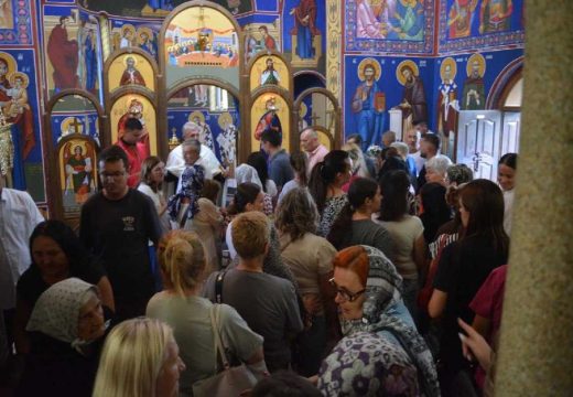Nastupila Milica Dosković: Uoči ilindana održan kulturni program (Foto)