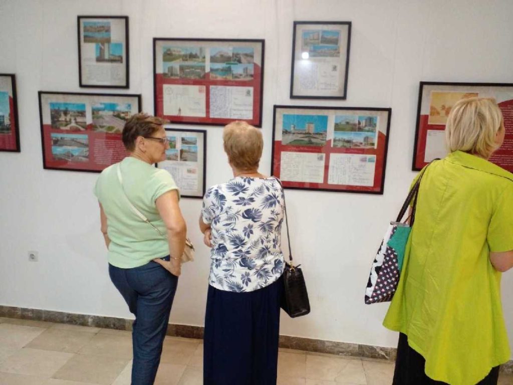 Razglednice imaju dokumentarnu i istorijsku vrijednost: Izložba starih razglednica u Muzeju Semberije (Foto)