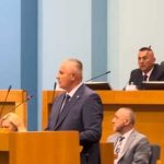 Poslanici usvojili ostavku Radovana Viškovića: Evo šta je rekao na odlasku (Video)