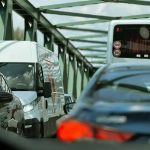 VOZAČI U KOLONAMA: Gužve na prelazima, čeka se i do 30 minuta