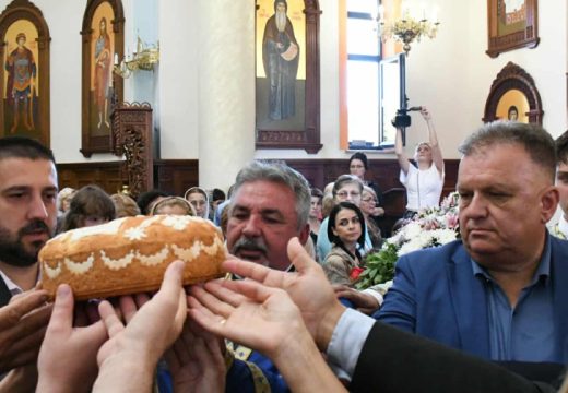 Služena liturgija u hramu: Gradiška proslavlja krsnu slavu