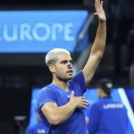Plasirao se u polufinale ATP turnira u Tokiju: Nezaustavljivi Karlos Alkaraz savladao rivala