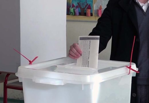 Politika: Sve stranke se spremaju za prijevremene izbore za predsjednika RS