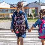 Prvog dana škole internet obiluje fotografijama koje ugrožavaju sigurnost djece: Roditelji, razmislite