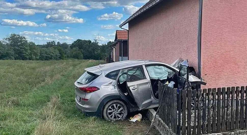 Teška saobraćajna nesreća kod Bijeljine: Jedna osoba poginula
