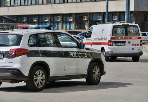 U školskom dvorištu nožem povrijedio vršnjaka: Određen pritvor maloljetniku zbog pokušaja ubistva