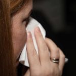 Dugo kašljete i curi vam nos: Šta raditi kada prehlada dugo traje i šta je najčešći uzrok