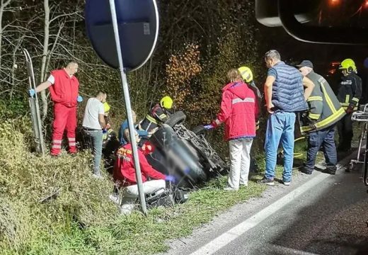 Hronika: Dvije osobe poginule u teškoj nesreći kod Banjaluke