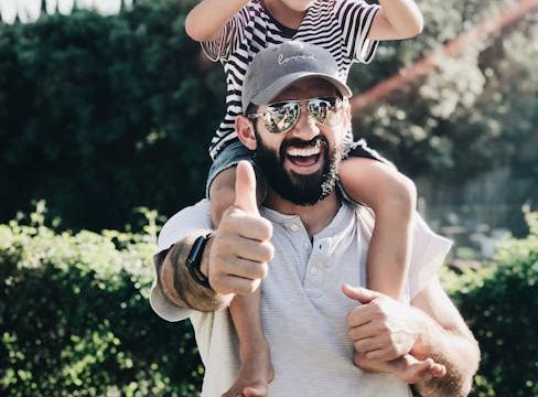 Više od svakodnevnog prisustva: Šest načina na koje dobri očevi menjaju život svoje dece