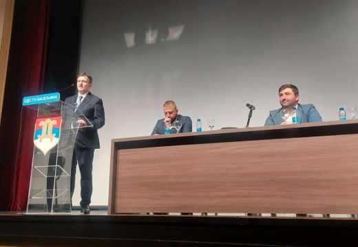 Ljubiša Petrović zaplakao na tribini: Gradonačelnika Bijeljine potresao govor Blanuše (Video)