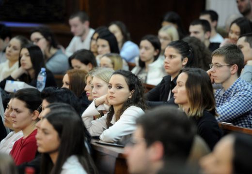 Po 200 KM mjesečno: Objavljeni konkursi za studentske stipendije