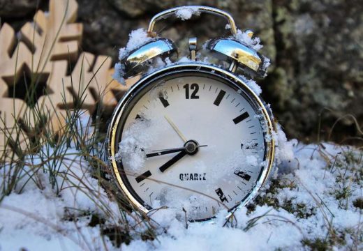 Pomjerene kazaljke: Počelo zimsko računanje vremena