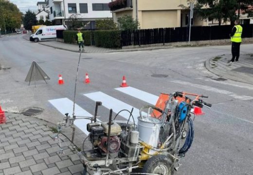 “Apel vozačima za strpljenje”:  Sarajevska firma u Bijeljini obilježava pješačke prelaze