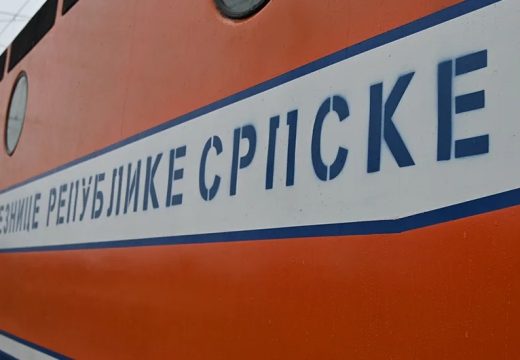 Sindikati u ŽRS prekinuli obustavu rada: Isplaćene plate za avgust