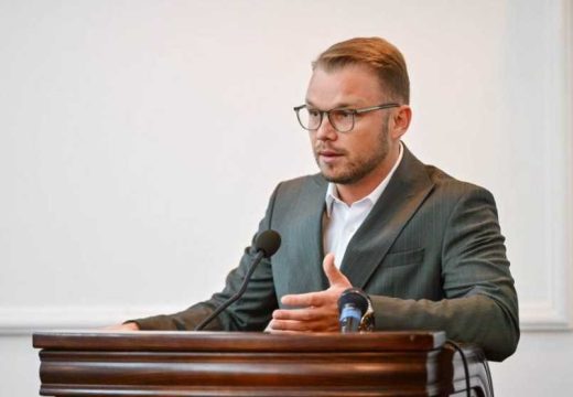 Stanivuković o ukidanju sankcija Dodiku: Prodali su Narodnu skupštinu, a račun za ustupke tek će stići