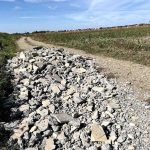 Saobraćajna blokada u Batkoviću: Izvođač radova istovario beton na lokalni put