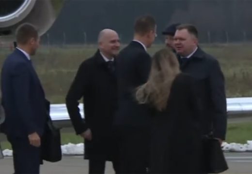 BiH: Uprkos Helezovim zabranama Sijarto sletio u Banjaluku (Video)