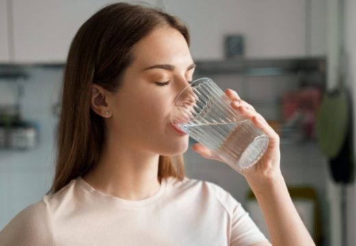 Mješavina koja brzo topi salo: Svako jutro pijte vodu sa malo ovog začina