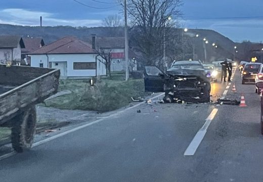 Sudarili se kamion i traktor: Udes na magistralnom putu Bijeljina-Ugljevik
