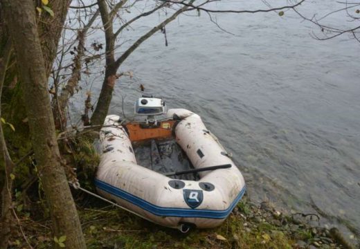 FBiH: Ado čamcem krijumčario Indijke; Prijeti mu deset godina robije