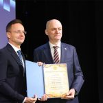 RS: Sijartu uručen počasni doktorat Univerziteta u Banjaluci