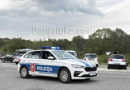 Policija u Crnoj Gori na nogama: Nestala djevojčica (13), porodica moli za pomoć (Foto)