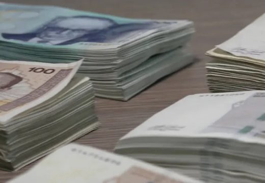 Zakon o platama stupa na snagu 1. januara: Za nekvalifikovane radnike i do 1.200 KM