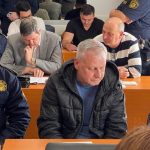 Inspektor maloljetnicama davao drogu, policajci ugovarali mušterije