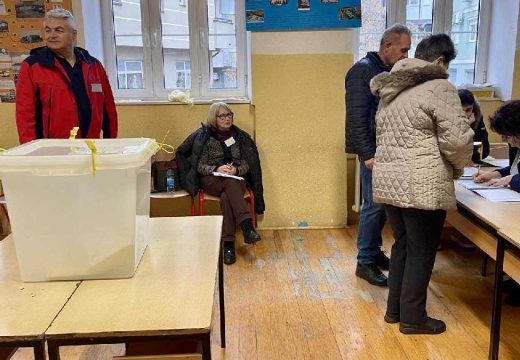 Bijeljina: Atmosfera na glasačkim mjestima (Foto)