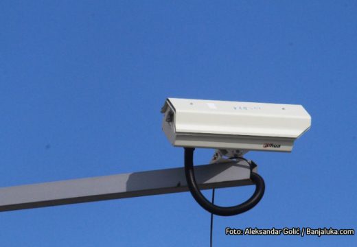 BiH: Presjekao kablove i ugasio saobraćajne kamere
