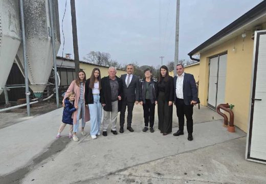 Poljoprivreda: Ministarka Kuzmić otvorila novi pogon Perutnine Ptuj i obišla uspješno porodično gazdinstvo u Srpcu