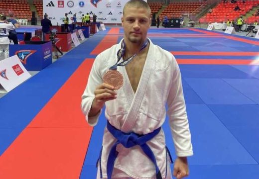 Veliki ponos za svoj klub i reprezentaciju: Ognjen Ritan osvojio bronzu na Svjetskom prvenstvu u Bangkoku (Foto)