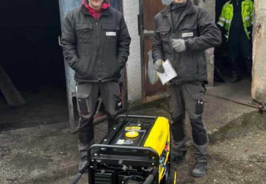 Firma donirala agregat: Vrijedne donacije osnovnoj školi u Priboju od firme “Sprinkler”