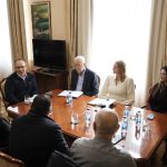 Primila enciklopediju Republike Srpske: Kuzmić u posjeti ANURS-u