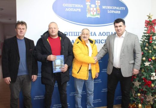 Lopare: Načelnik Savić upriličio prijem za predstavnike dijaspore i FK „Majevica“ (Foto)