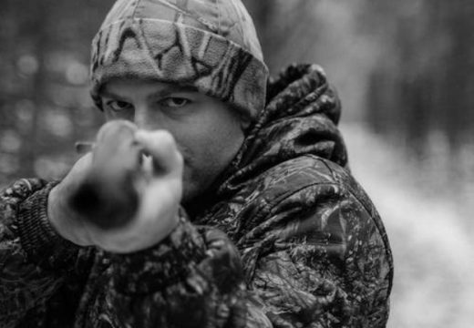 Zvornik: Iz lovačke puške pijan pucao u dvorištu