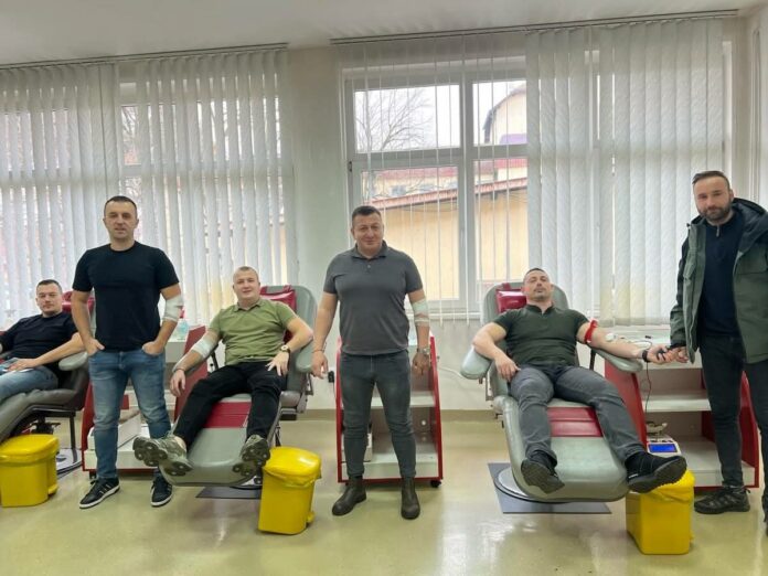 Bijeljina :Zaposleni Centra za socijalni rad u akciji dobrovoljnog darivanja krvi