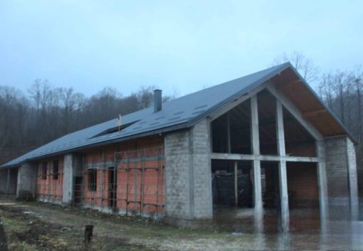 Lopare: Objekat fabrike sira stavljen pod krov – proizvodnja počinje u narednoj godini