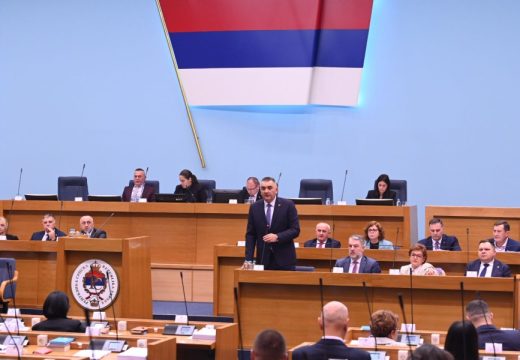 Minić odgovorio na Vukanovićeve prozivke: Avion Vlade Srpske nije letio za Rim