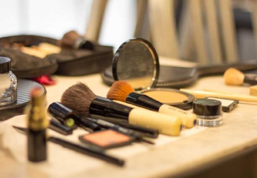 Rizik za oči: Povlači se ajlajner iz prodaje u BiH (Foto)