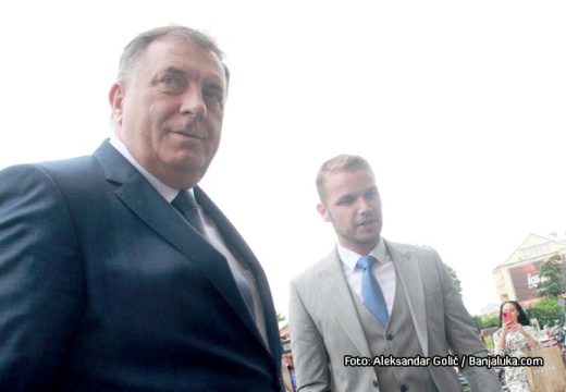 Dodik i Stanivuković saglasni u jednom: Zabraniti djeci korištenje društvenih mreža