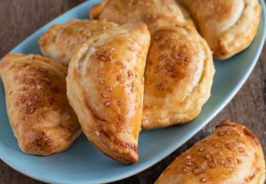 Praznični hit u kuhinji: Brze mini pite sa jabukama