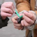 Hrvatska: Dječak teško povrijeđen, eksplodirala mu petarda u ruci