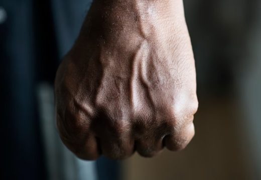 Hronika: Ljubavni trougao u BiH završio tučom