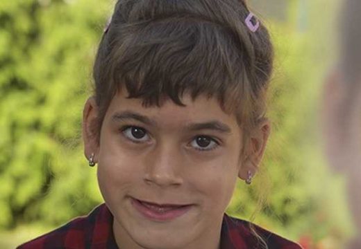 Hitno mora na operaciju: Jovana ima 11 godina, ali još uvijek ne može sama da hoda