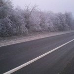 Putevi mokri i klizavi: U Posavini se snijeg zadržava na kolovozu