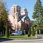 Sutra praznik Oci: Djeca čestitaju, a očevi dijele poklone i slatkiše