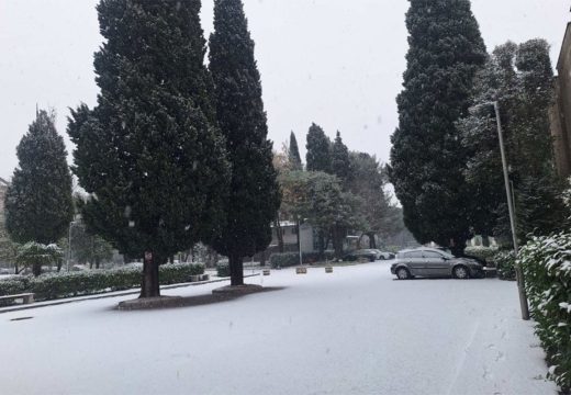 Crna Gora: U Podgorici pao snijeg